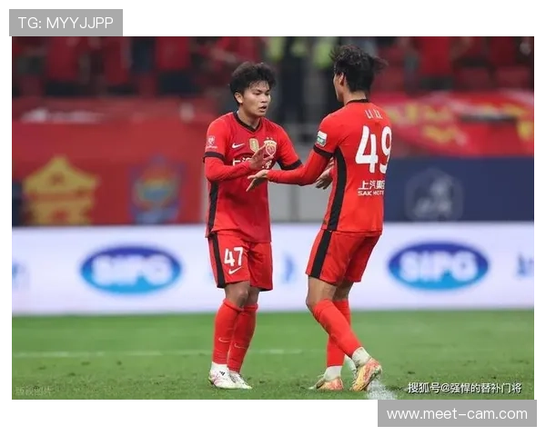 2023年足球新秀推荐名单揭晓，表现稳健的新星崛起引发关注