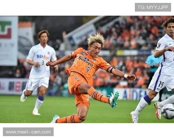 J1联赛横浜FC近期表现稳健,争冠形势值得关注 J1联赛横浜FC近期表现稳健,争冠形势值得关注